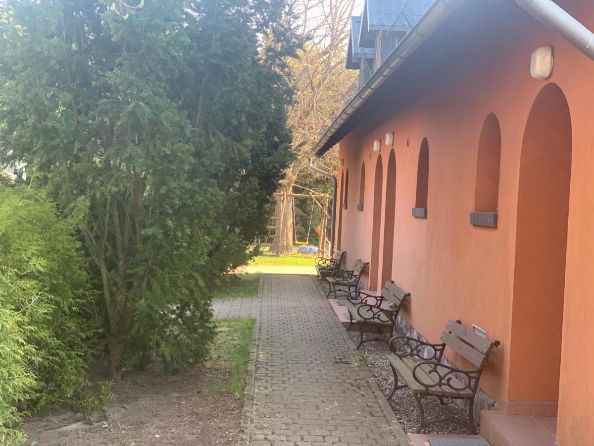 Apartamenty Na Kaszubach Nad Stawem Dziemiany Bagian luar foto